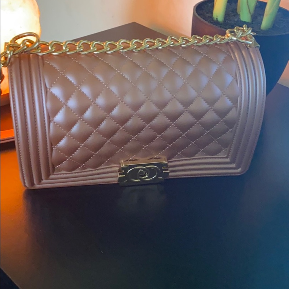 Color-Rose gold Handbag